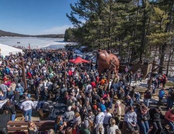 Crowd at Deep Creek Dunk