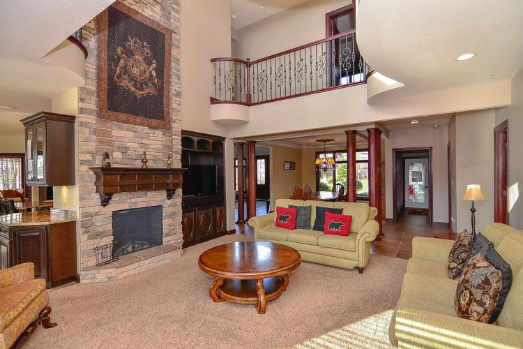 Castle at the Lake Living Area Deep Creek Lake