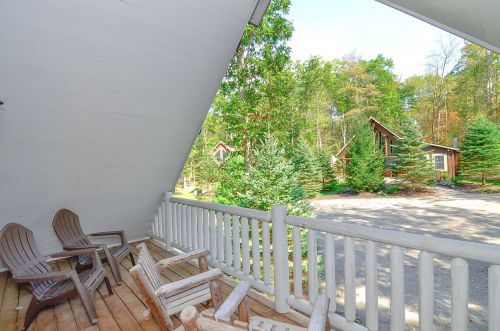 Whitewater Lodge Balcony at Deep Creek Lake